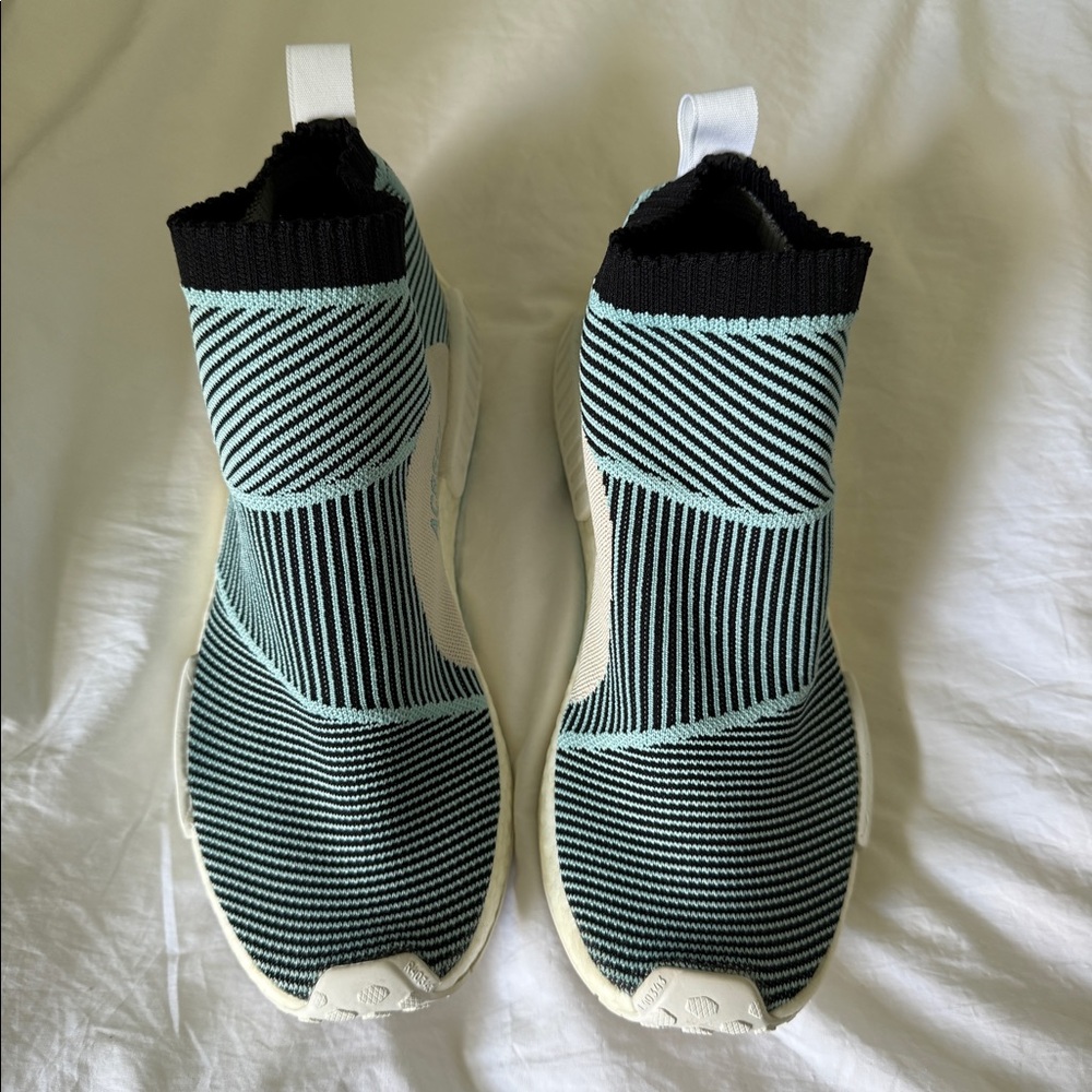 Adidas Men’s Laceless Shoe